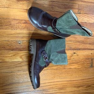 Bogs Women Boots shoes waterproof leather size 9